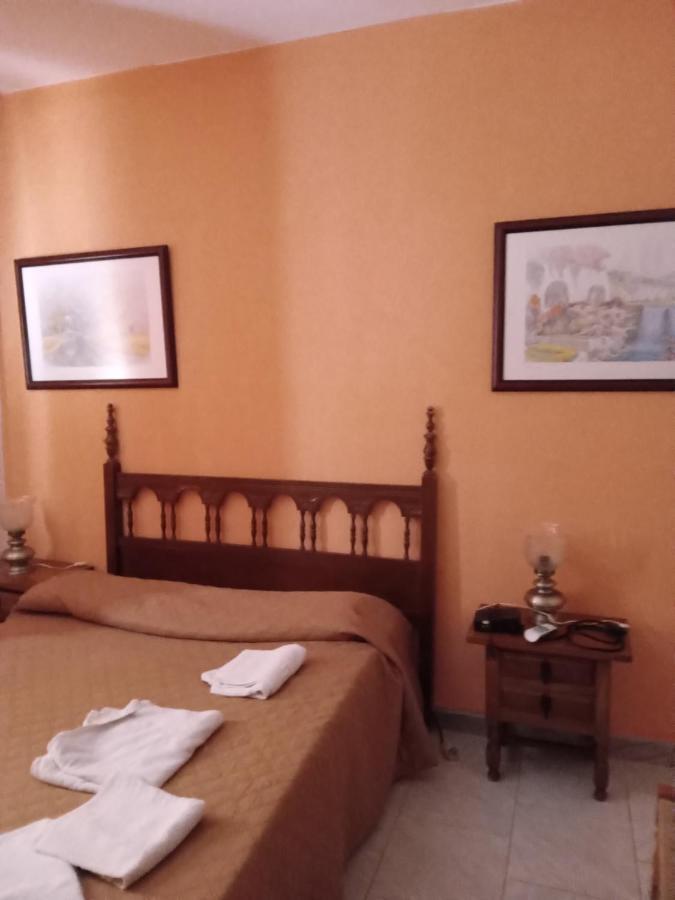 La Campina Hostel รอนดา ภายนอก รูปภาพ